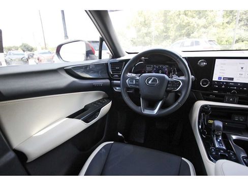 Used 2024 Lexus NX 350 AWD image 6