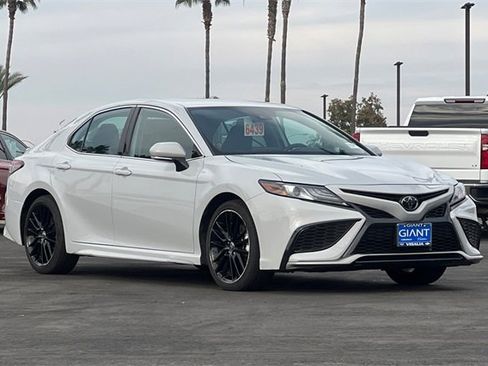 Used 2023 Toyota Camry XSE image 2
