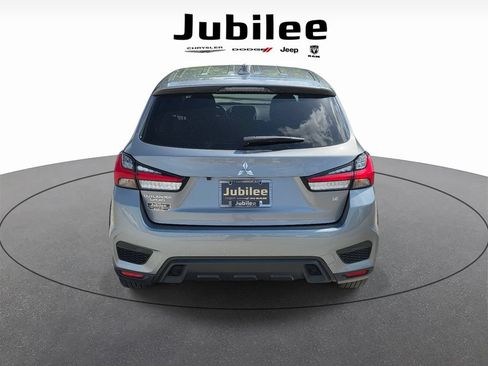 Used 2024 Mitsubishi Outlander Sport SE AWD/4WD image 3