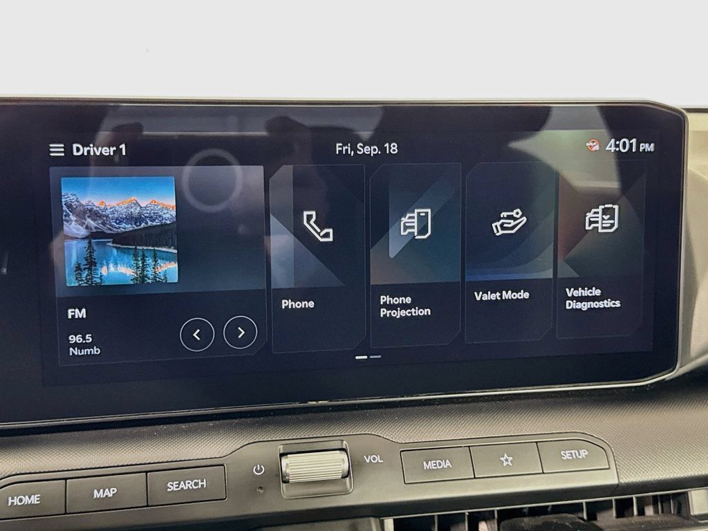 Used 2025 Kia K4 FWD image 32