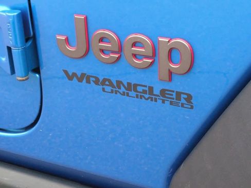 Used 2021 Jeep Wrangler Unlimited Rubicon w/ Cold Weather Group image 12