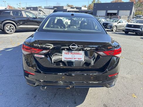 New 2025 Nissan Sentra SR w/ SR Premium Package FWD image 4