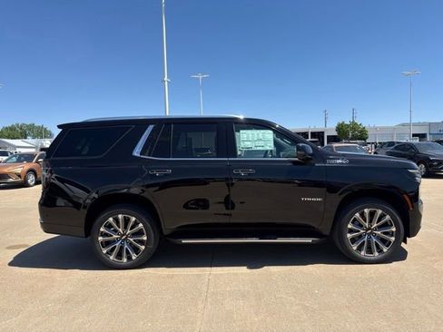 New 2026 Chevrolet Tahoe High Country w/ Sun And Tow Package AWD/4WD image 1