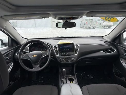 Used 2020 Chevrolet Malibu LT image 11