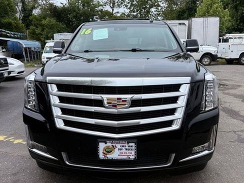 Used 2016 Cadillac Escalade ESV Luxury AWD/4WD image 6