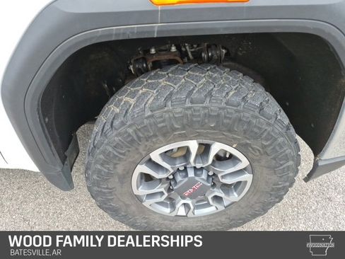 Used 2022 GMC Sierra 2500 SLE image 27