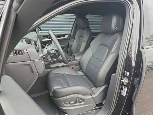 New 2026 Porsche Cayenne E-Hybrid image 5