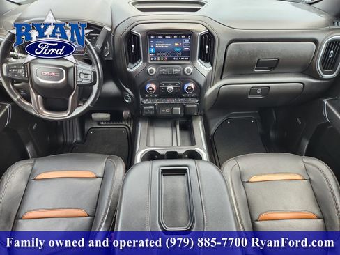 Used 2022 GMC Sierra 2500 AT4 w/ AT4 Premium Plus Package AWD/4WD image 19