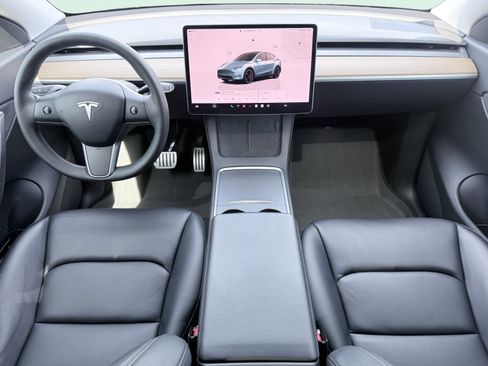 Used 2022 Tesla Model Y Performance image 43
