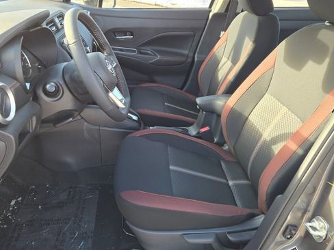 Used 2025 Nissan Versa SR w/ Trunk Package FWD image 14