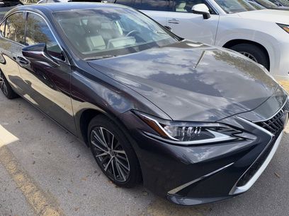 Used 2025 Lexus ES 350 w/ Premium Package