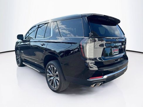 Used 2025 Chevrolet Tahoe High Country AWD/4WD image 3