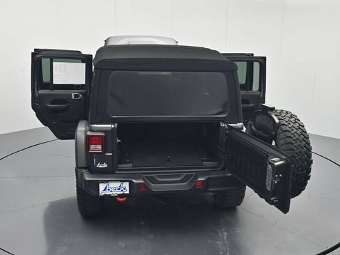 Used 2021 Jeep Wrangler Unlimited Rubicon AWD/4WD image 46