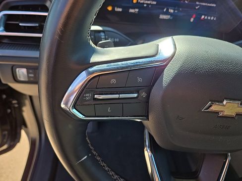 Used 2024 Chevrolet Traverse LT image 21