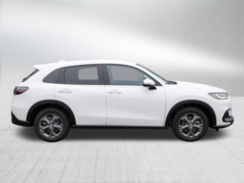 Certified 2026 Honda HR-V LX image 8