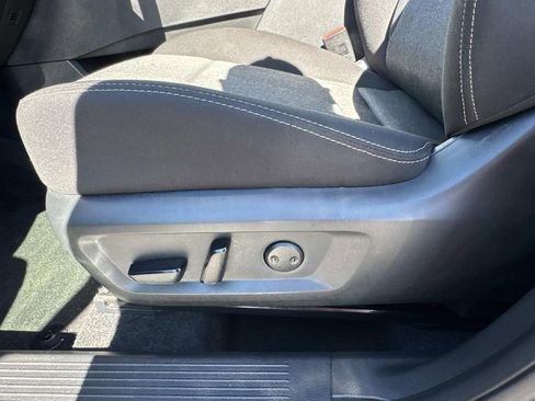 Used 2024 Nissan Rogue SV image 16