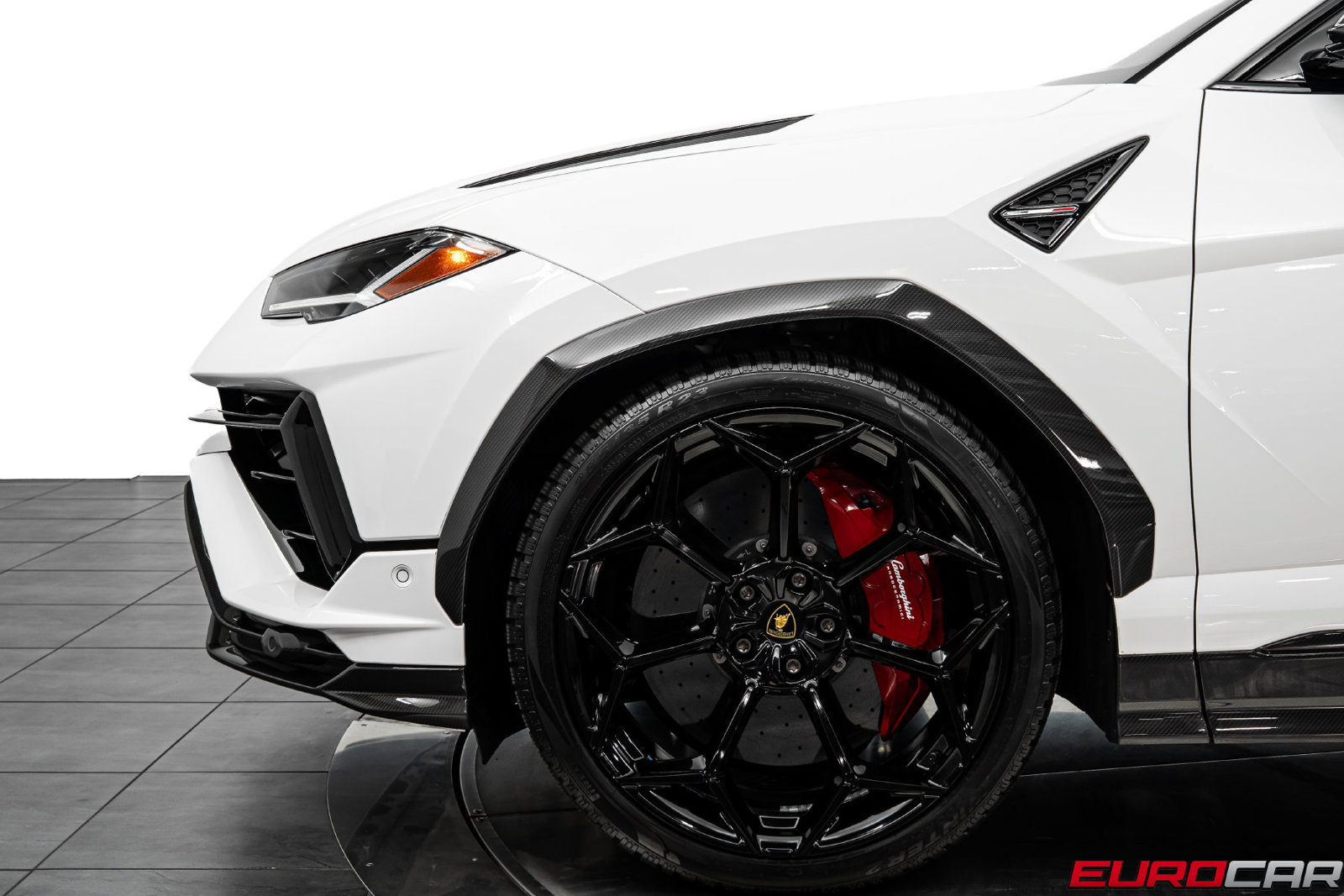 Used 2023 Lamborghini Urus Performante AWD/4WD image 16