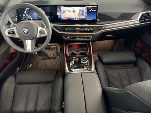 Used 2024 BMW X7 xDrive40i w/ Executive Package image 17