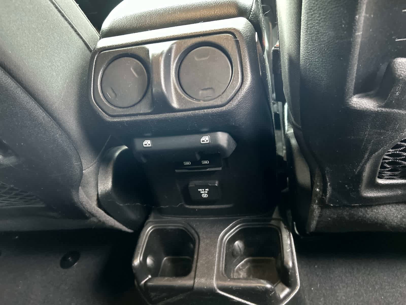 Used 2021 Jeep Wrangler Unlimited Rubicon AWD/4WD image 15