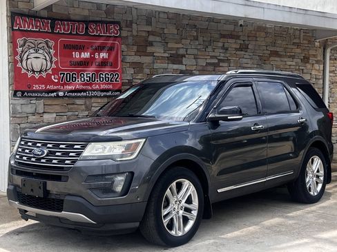 Used 2016 Ford Explorer Limited w/ Equipment Group 301A AWD/4WD image 2