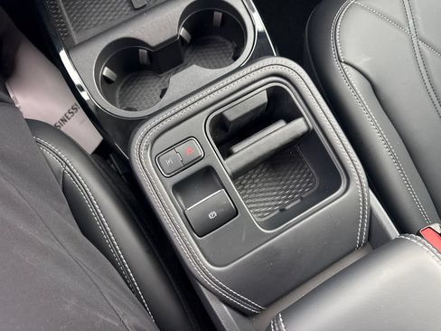 Used 2025 Ford Mustang Mach-E Select AWD/4WD image 40