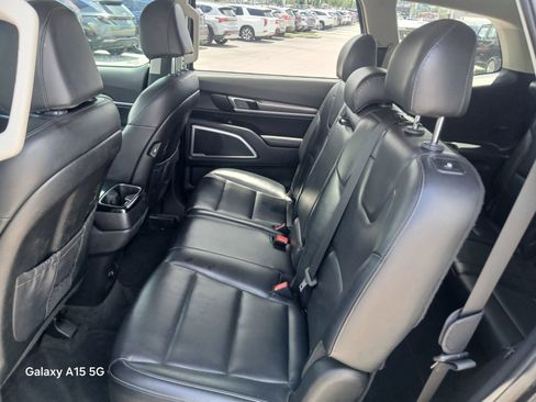 Used 2022 Kia Telluride LX AWD/4WD image 10
