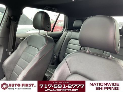 Used 2020 Volkswagen GTI SE FWD image 9