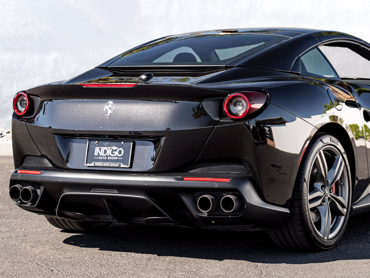 Used 2019 Ferrari Portofino RWD image 9