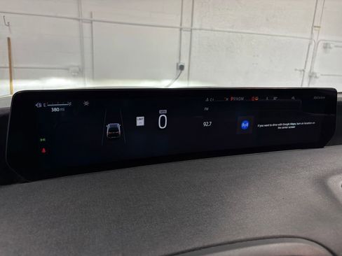 Used 2025 Ford Expedition Active image 24