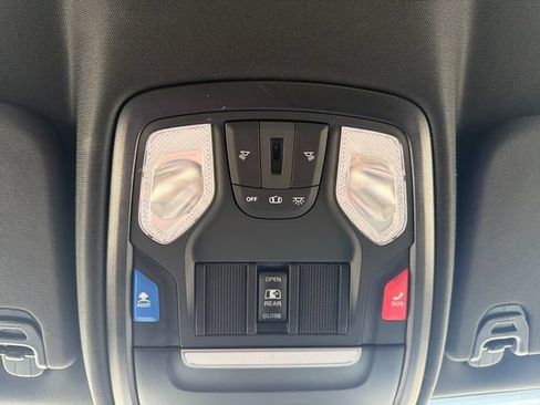 Used 2023 RAM 1500 Big Horn AWD/4WD image 31