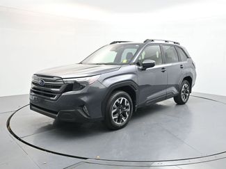 Used 2025 Subaru Forester Premium w/ Convenience Package #1 AWD/4WD video 3