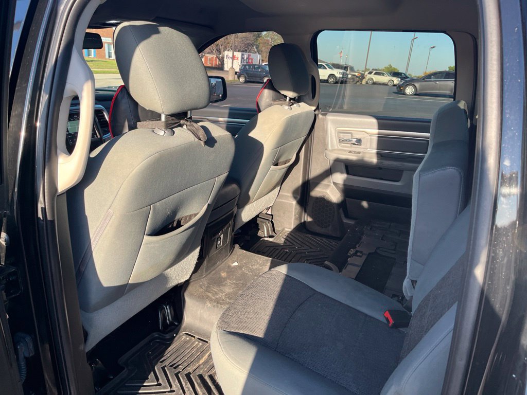 Used 2020 RAM 1500 Classic SLT w/ Luxury Group AWD/4WD image 26