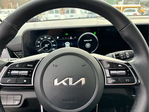 Used 2024 Kia Seltos X-Line image 17