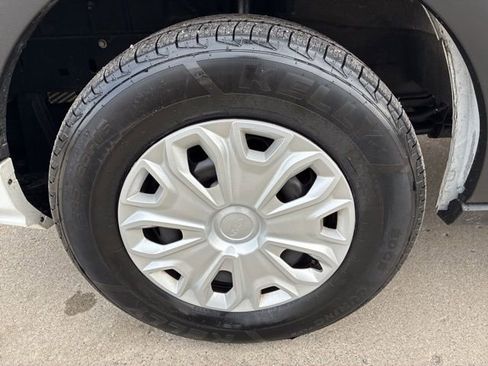 Used 2023 Ford Transit 350 XLT image 13