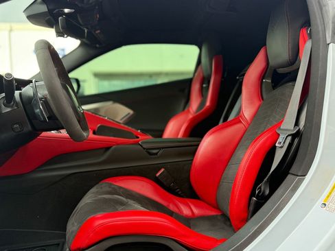 Used 2020 Chevrolet Corvette Stingray Preferred Cpe w/ 2LT Preferred Equipment Group RWD image 23