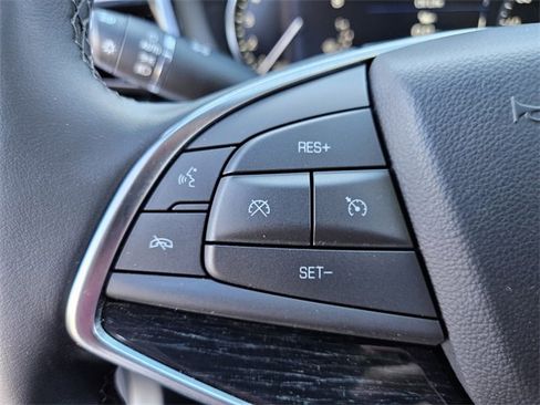 Used 2025 Cadillac XT5 Premium Luxury image 27