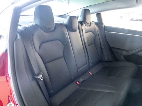 Used 2025 Tesla Model 3 image 23