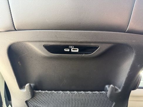 Used 2022 Chrysler Pacifica Limited AWD/4WD image 40