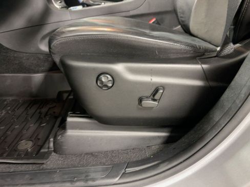 Used 2021 Jeep Grand Cherokee Laredo X image 14