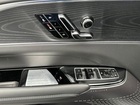 Used 2026 Cadillac Lyriq Luxury RWD image 10