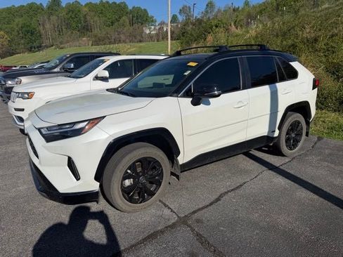 Used 2025 Toyota RAV4 XSE w/ Weather Package image 3