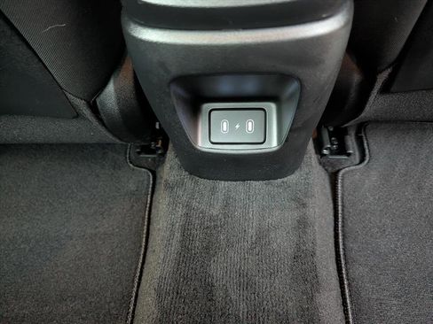 Certified 2025 Hyundai Elantra SEL image 15