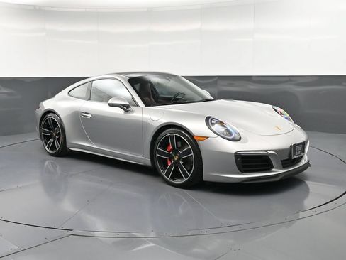 Certified 2019 Porsche 911 Carrera 4S AWD/4WD image 10