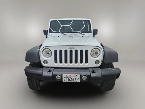 Used 2016 Jeep Wrangler Unlimited Sport w/ Quick Order Package 24S AWD/4WD image 9