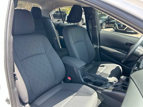 Used 2025 Toyota Corolla LE FWD image 41