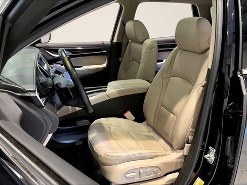 Used 2020 Buick Enclave Premium w/ Sun and Sites Package image 20