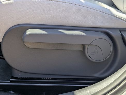 Used 2026 Hyundai Kona SE FWD image 21