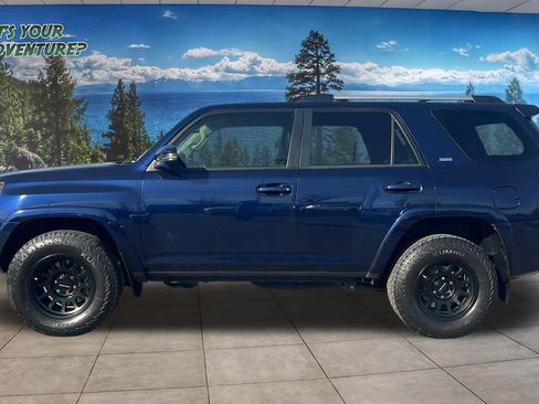 Used 2021 Toyota 4Runner SR5 Premium image 8