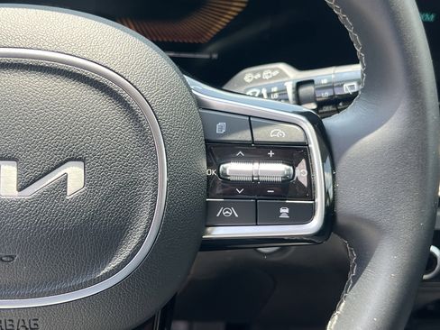 Used 2025 Kia Sorento S FWD image 26