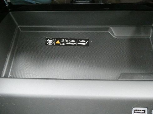 New 2026 Chevrolet Suburban High Country image 30